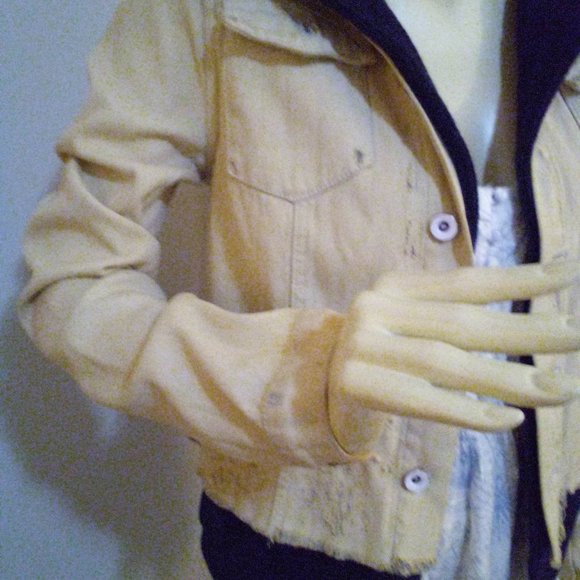 Free People distressed denim jacket with hooded fleece lining, size P/S - Picture 5 of 7